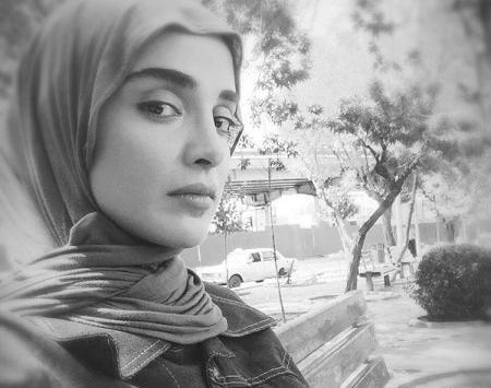 عکس الهه حصاری با متن