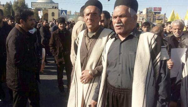 عکس حاج قاسم سلیمانی با لباس بختیاری