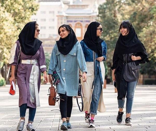 عکس دانشجویی