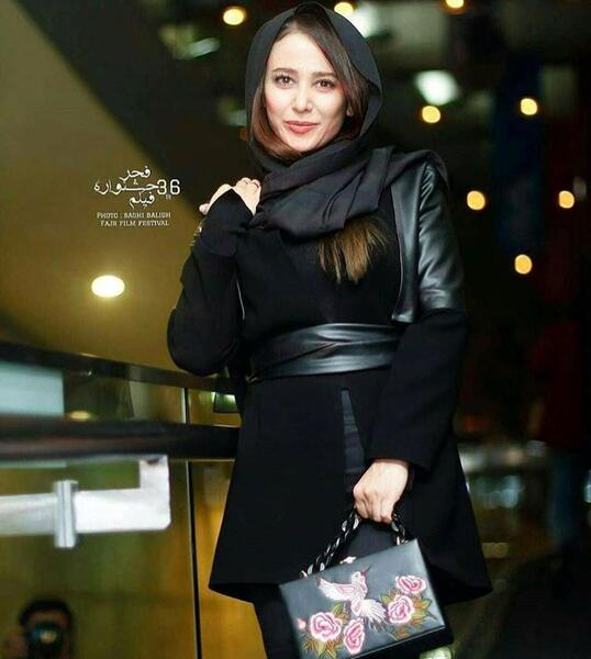عکس الناز حبیبی با ماسک