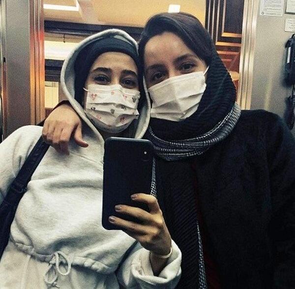 عکس الناز حبیبی با ماسک