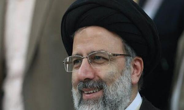 عکس رئیسی پای صندوق رای