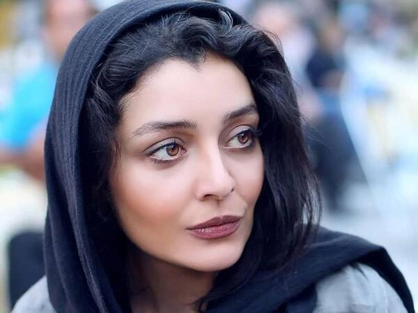 عکسهای ساره بیات در خارج از کشور
