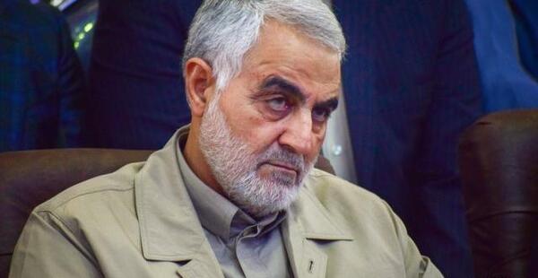 عکس غسل دادن سردار سلیمانی