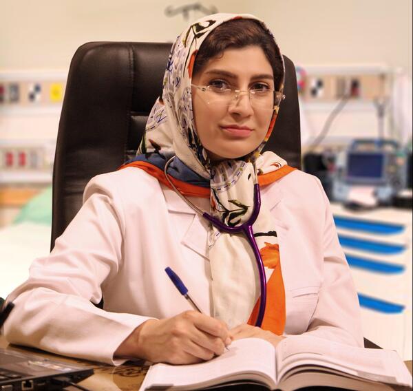 عکس دکتر پوران حکیمی