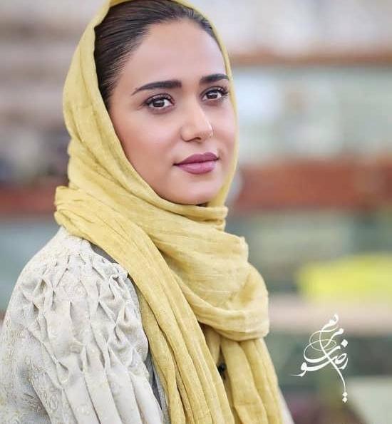 عکس از پریناز ایزدیار با کیفیت