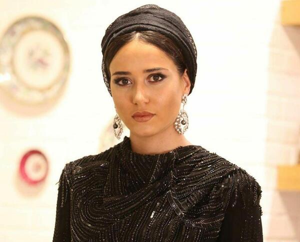 عکس های دیده نشده پریناز ایزدیار