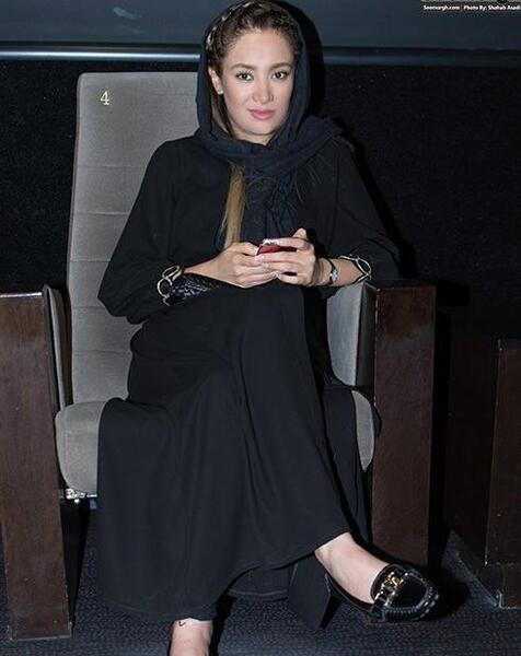 عکس پا بهاره افشاری