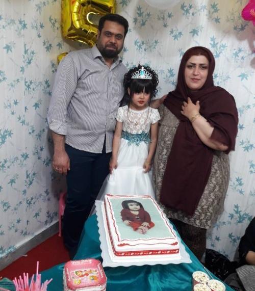 عکس خانوادگی جشن تولد