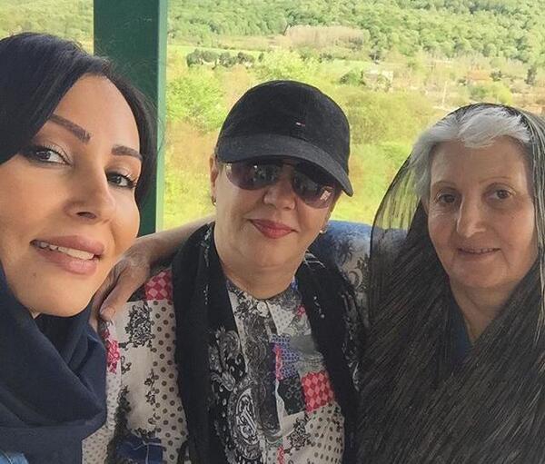 عکس پدر مادر پرستو صالحی