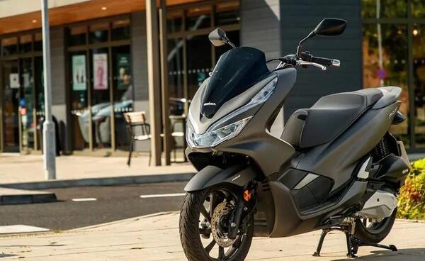 عکس موتور pcx