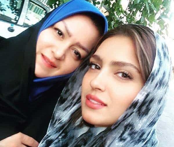 عکس مینا کرمی