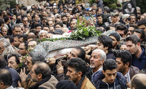 عکس قبر حسین محب اهری