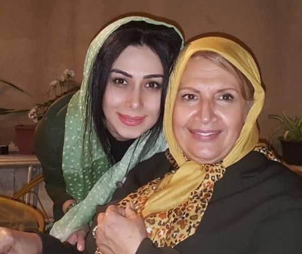 عکس آزاده صمدی در سریال پشت بام تهران