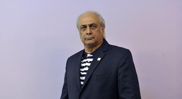 عکس جوانی بهمن دان