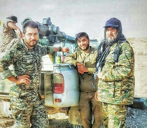 عکس شهید بابک نوری در دریا