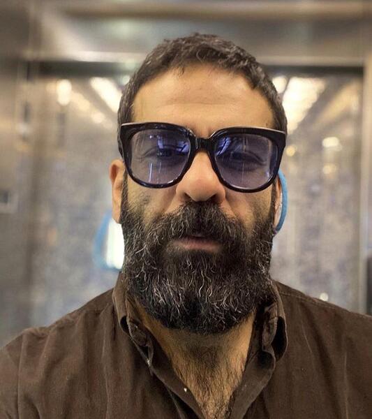عکس بانیپال شومون در کرگدن