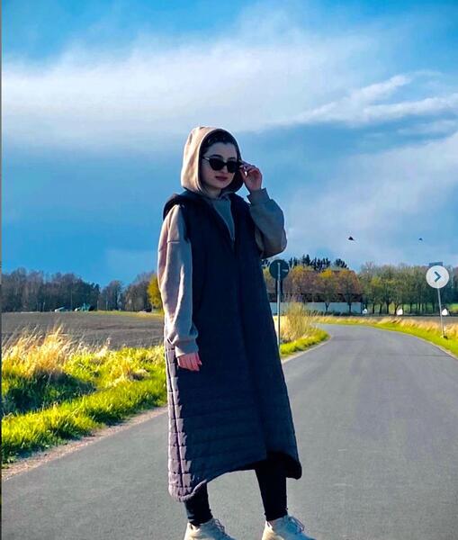 ژست عکس سارا و نیکا
