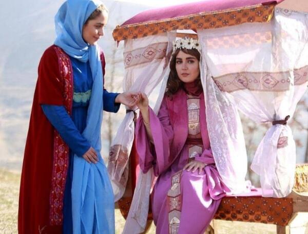 عکس های با حجاب افسانه پاکرو