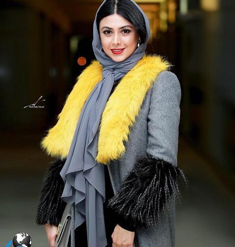 عکس آزاده صمدی با پای شکسته