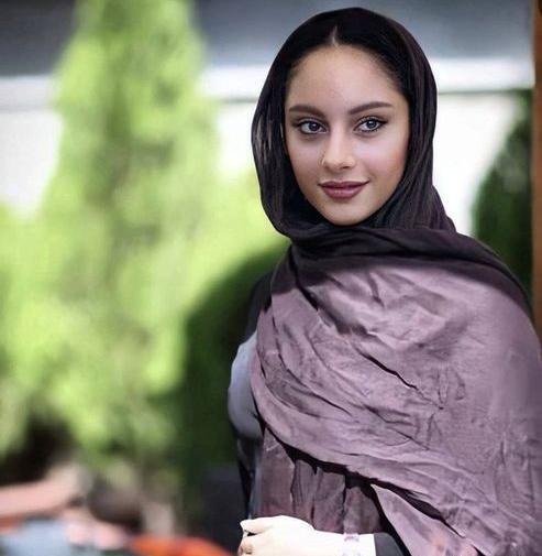 عکس ترلان پروانه با چادر