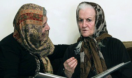 عکس ملکه رنجبر در بیمارستان