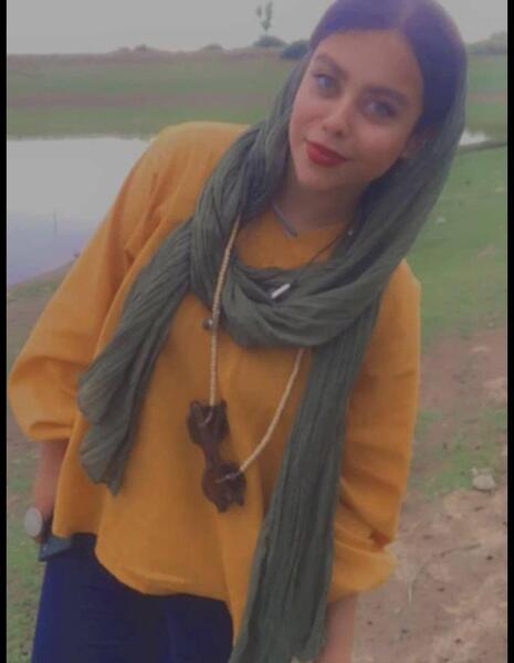 عکس بازیگر گندم در دودکش