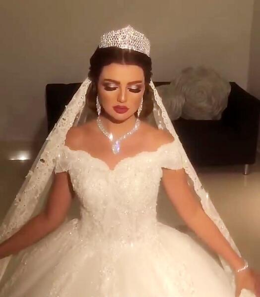 عکس عروس گریان