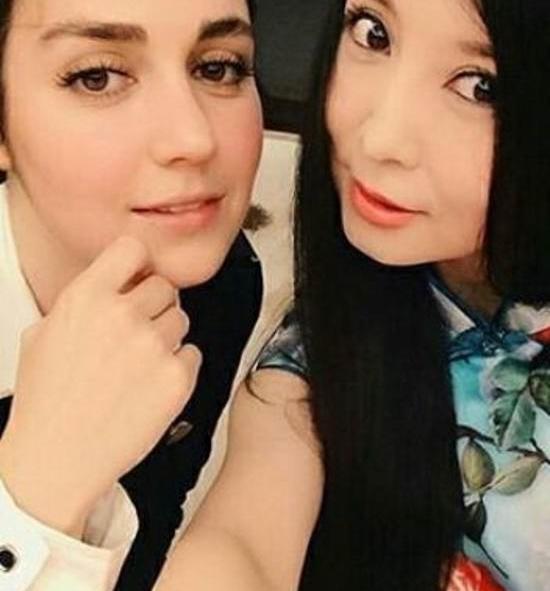 عکس افسانه پاکرو و دوست پسرش