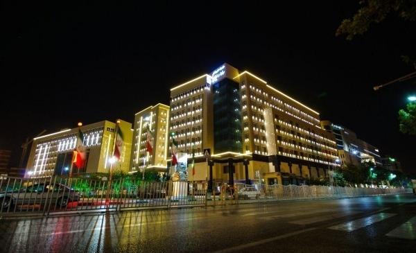 عکس هتل حیات شرق مشهد