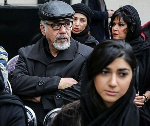 عکس همسر جمشید مشایخی در مراسم خاکسپاری