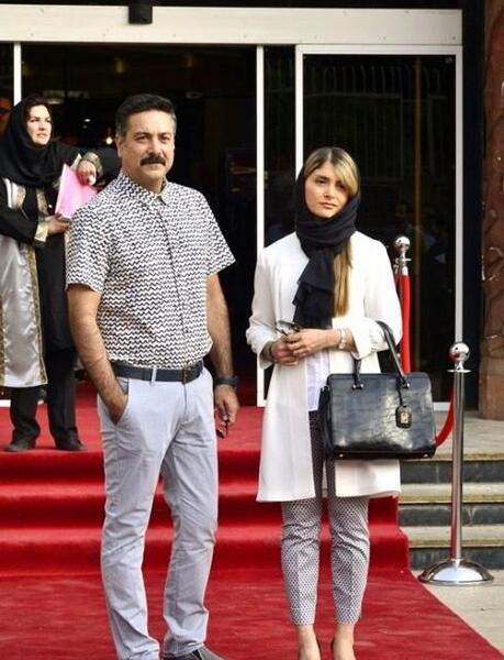 عکس بیژن امکانیان با دخترانش