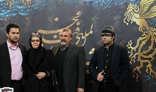 عکس حامد بهداد با خانواده