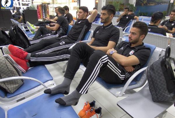 عکس بازیکنان تیم ملی در فرودگاه