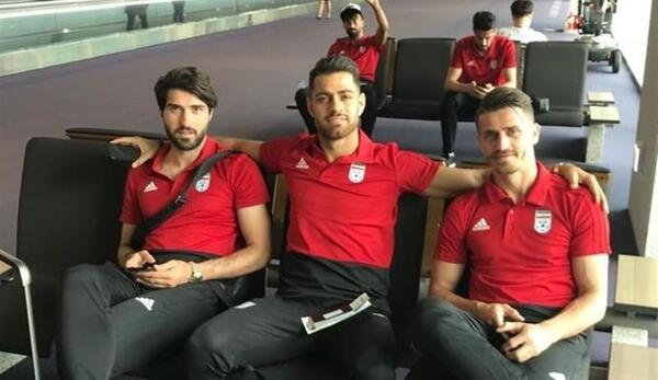 عکس بازیکنان تیم ملی در فرودگاه