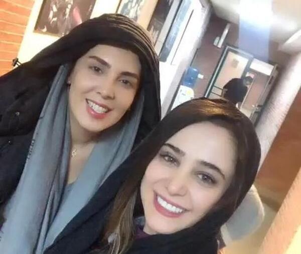 عکس الناز حبیبی در خارج