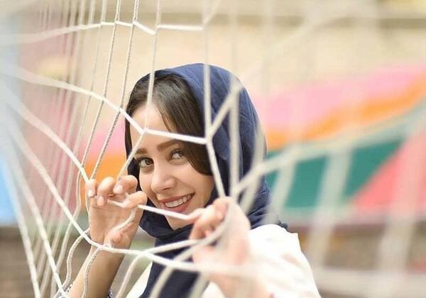 عکس الناز حبیبی و نرگس محمدی