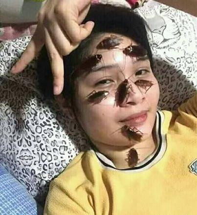 عکس سوسک روی صورت