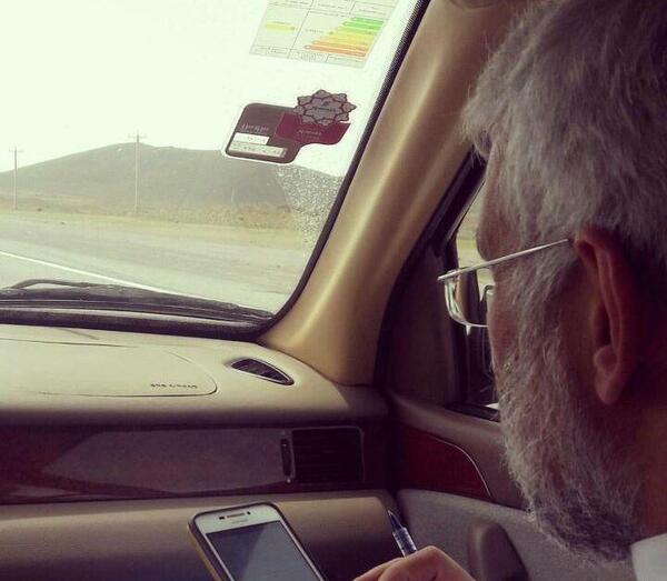 عکس گوشی حسن روحانی