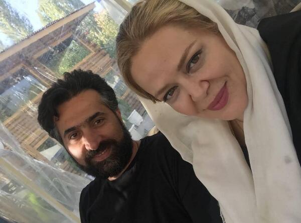 عکس بهاره رهنما با خانواده
