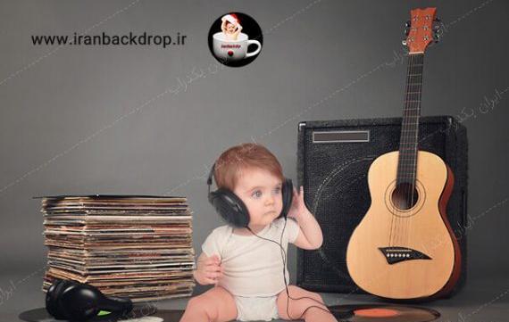 عکس ماهگرد با گیتار