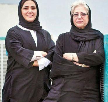 عکس باران کوثری با پدر و مادرش