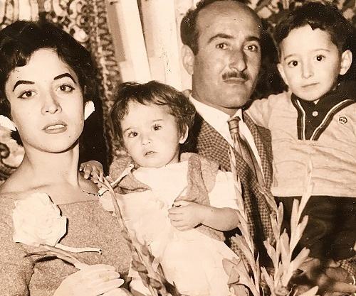 عکس پدر و مادر آزیتا حاجیان