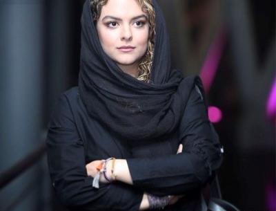 عکسهای حسام نواب صفوی و همسرش
