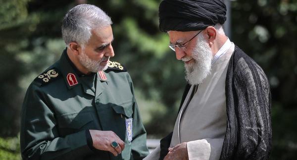 عکس حاج قاسم سلیمانی با امام خامنه ای