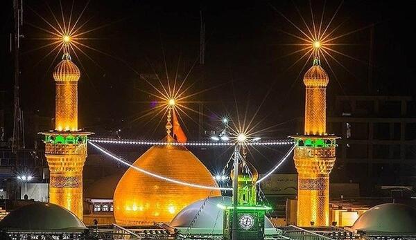 عکس سلیمانی در حرم امام حسین