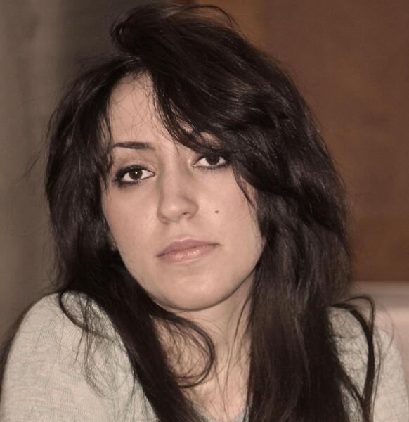 عکس مینا مناقب