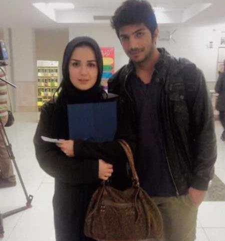 عکس افسانه پاکرو با خانواده