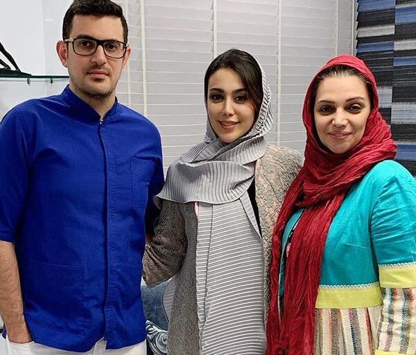 عکس الهام پاوه نژاد و خواهرش