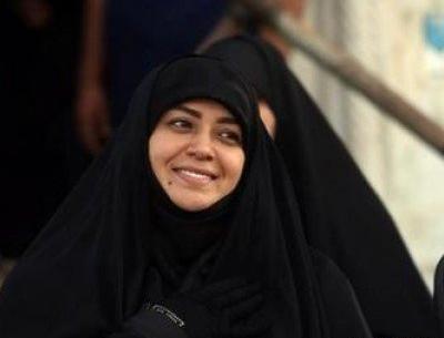 عکس مجری گری الهام چرخنده